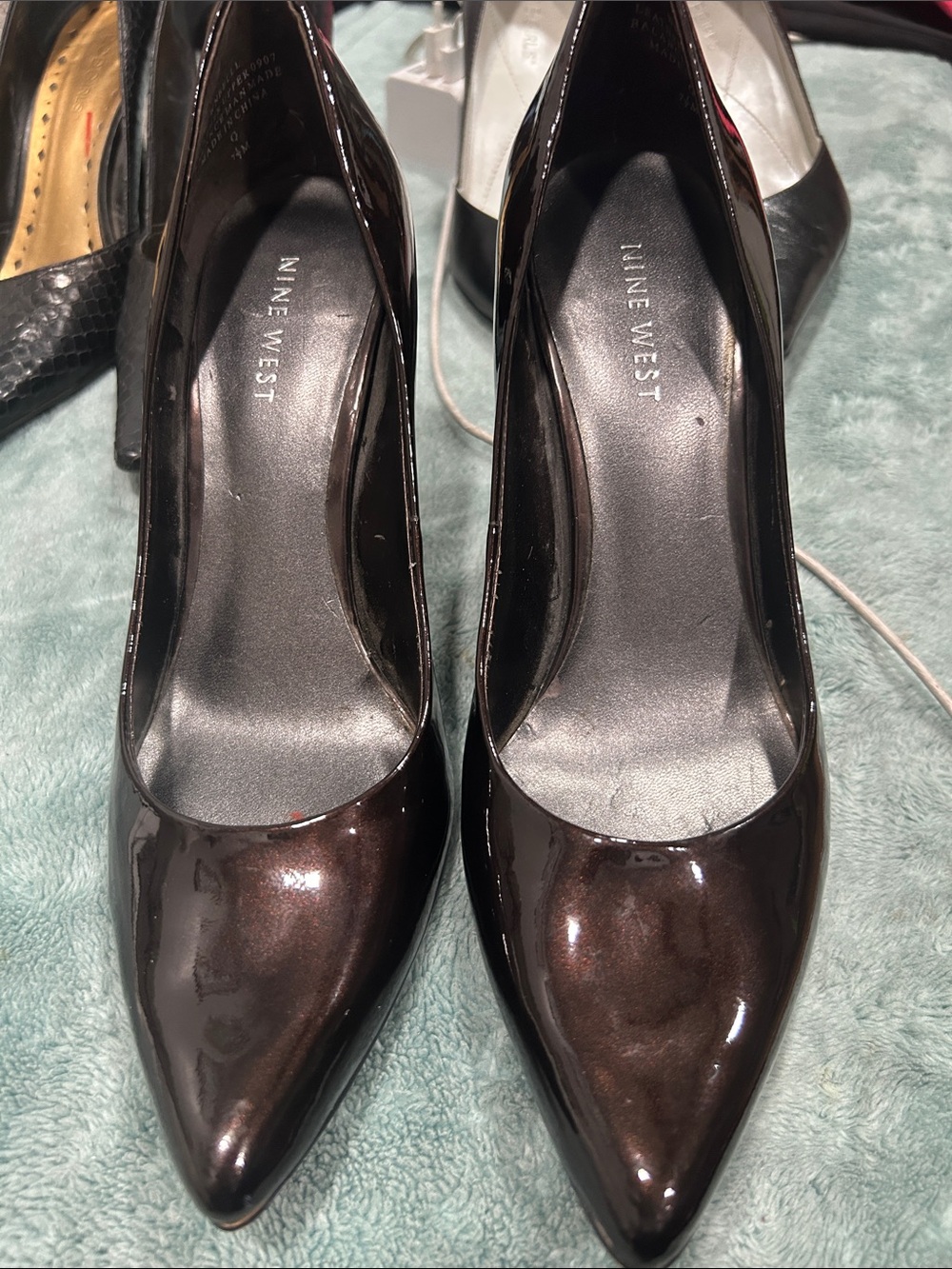 Nine West Women's Patent Pointed-Toe Pumps in Dark Brown Metallic